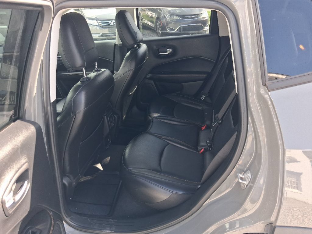 Used 2019 Jeep Compass Limited AWD/4WD image 11