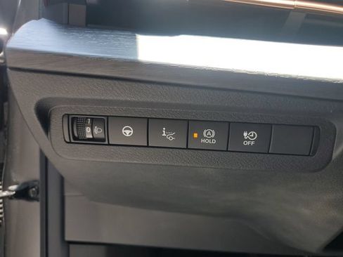 Certified 2023 Nissan Ariya AWD image 28