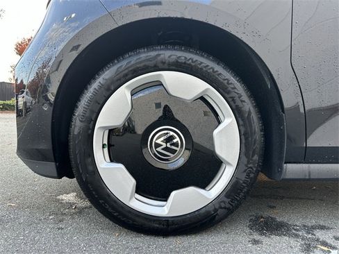 New 2025 Volkswagen ID. Buzz Pro S image 11