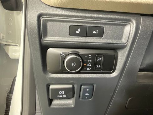 Used 2024 Ford Expedition Limited AWD/4WD image 42