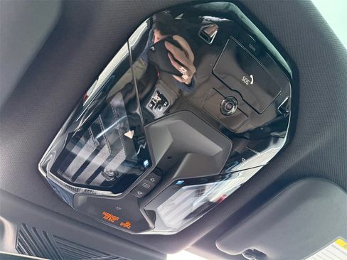 Used 2025 BMW X3 xDrive30i w/ Premium Package image 32