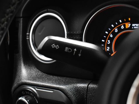 Used 2020 Jeep Wrangler Unlimited Sahara w/ Dual Top Group image 10