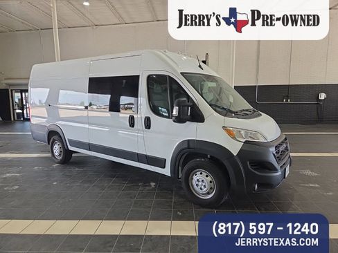 Used 2023 RAM ProMaster 3500 w/ Driver Convenience Group FWD image 2