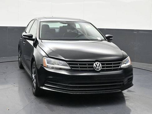 Used 2018 Volkswagen Jetta SE FWD image 8