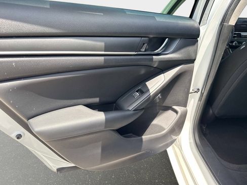 Used 2021 Honda Accord LX image 10