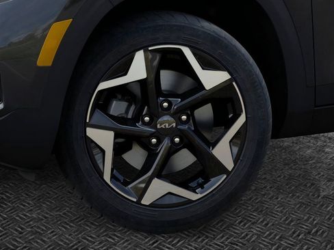 New 2026 Kia Seltos S image 9