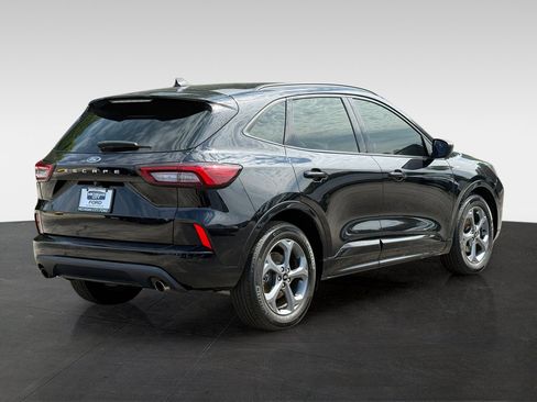 Used 2023 Ford Escape ST-Line FWD image 5