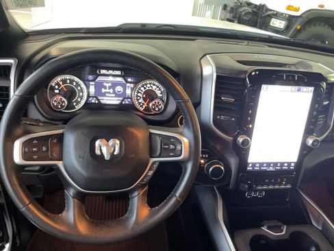 Used 2024 RAM 2500 Big Horn w/ Night Edition AWD/4WD image 16