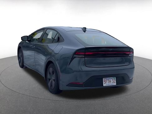 Used 2025 Toyota Prius LE image 11