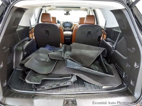 Used 2019 Chevrolet Traverse High Country w/ LPO, Floor Liner Package AWD/4WD image 25