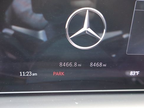 Used 2025 Mercedes-Benz GLS 450 4MATIC image 11