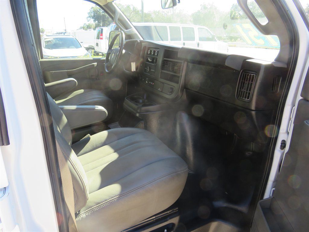 Used 2021 Chevrolet Express 2500 w/ Driver Convenience Package RWD image 18