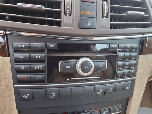 Used 2011 Mercedes-Benz E 350 Cabriolet image 12