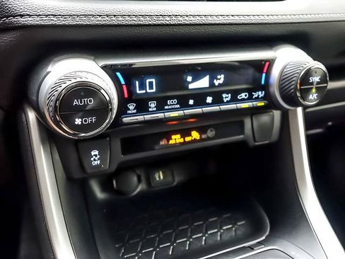 Certified 2025 Toyota RAV4 XLE AWD/4WD image 18