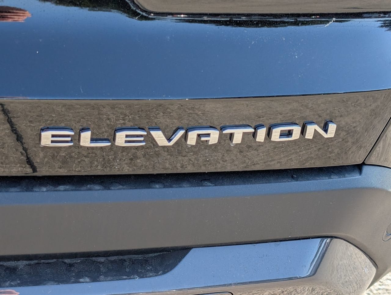 New 2027 GMC Terrain Elevation w/ Elevation Premium Package FWD image 7