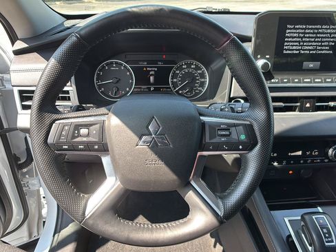Used 2024 Mitsubishi Outlander SE AWD/4WD image 29