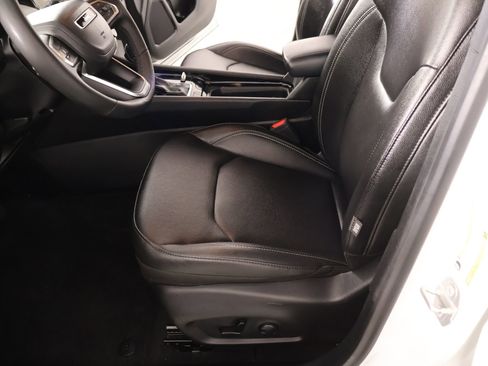 Used 2025 Jeep Compass Limited image 11