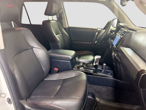 Used 2024 Toyota 4Runner TRD Off-Road Premium AWD/4WD image 26