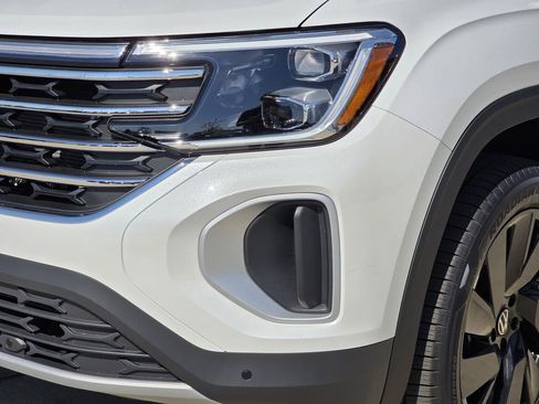 New 2026 Volkswagen Atlas SE image 6