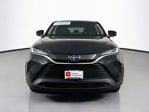 Certified 2024 Toyota Venza LE AWD/4WD image 2