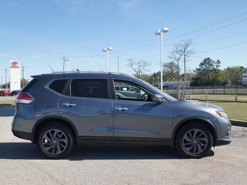 Used 2016 Nissan Rogue SL w/ SL Premium Package image 22