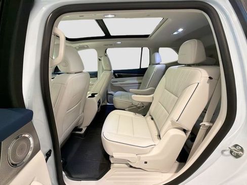 New 2026 Buick Enclave Avenir w/ Super Cruise Package AWD/4WD image 23