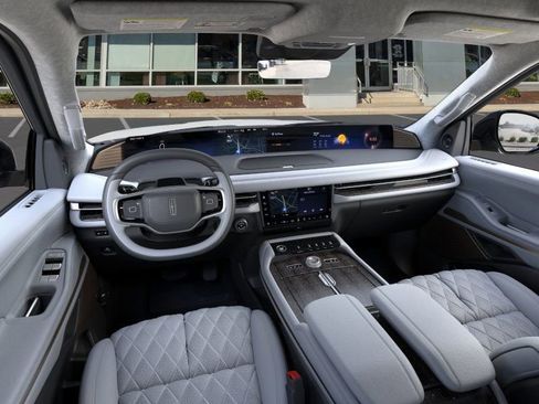 New 2026 Lincoln Navigator L Black Label image 9