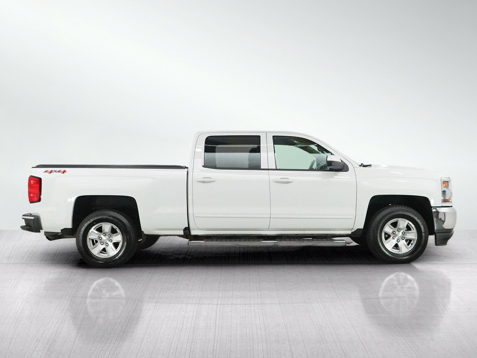Used 2017 Chevrolet Silverado 1500 LT w/ LT Fleet Plus Package AWD/4WD image 6