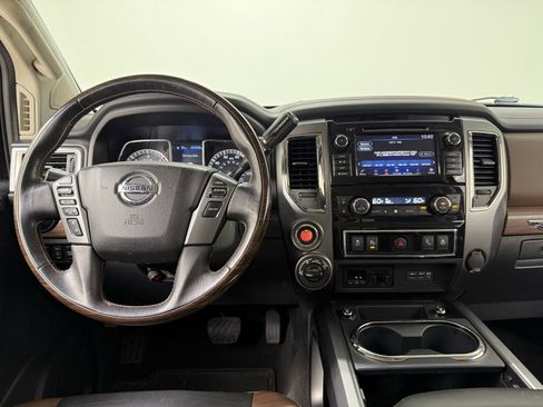 Used 2019 Nissan Titan Platinum Reserve w/ Platinum Utility Package AWD/4WD image 31
