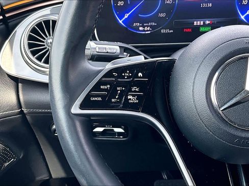 Used 2023 Mercedes-Benz EQS 450+ SUV image 23