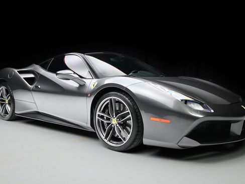 Used 2016 Ferrari 488 GTB image 30