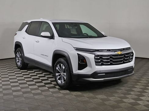 Used 2025 Chevrolet Equinox LT AWD/4WD image 53