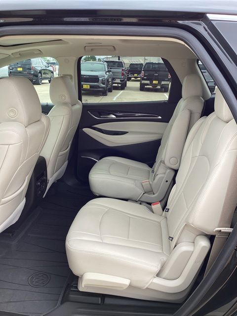 Used 2023 Buick Enclave Essence w/ Experience Buick Package AWD/4WD image 9