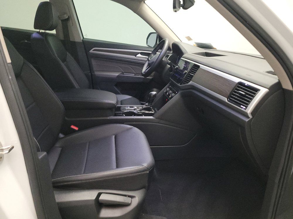 Used 2023 Volkswagen Atlas SE w/ Panoramic Sunroof Package FWD image 21