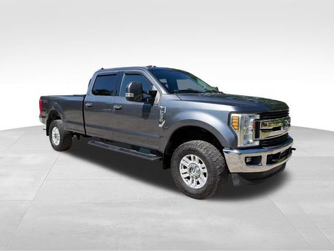 Used 2019 Ford F250 XLT w/ XLT Value Package AWD/4WD image 1