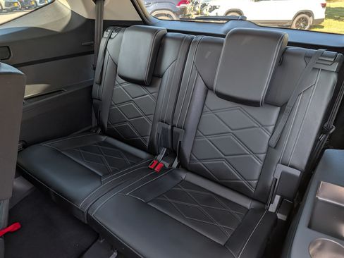 Certified 2024 Volkswagen Atlas SE AWD/4WD image 19