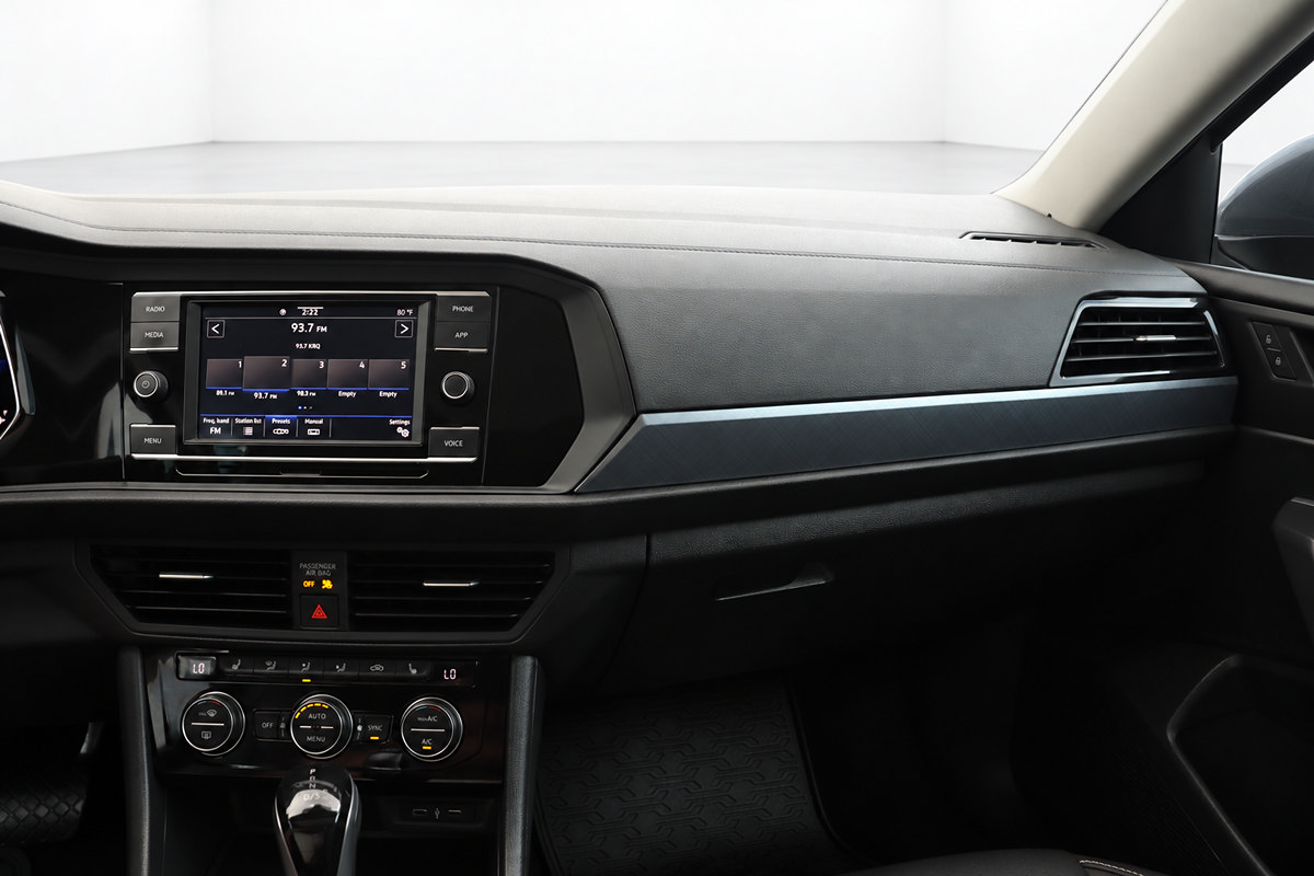 Used 2022 Volkswagen Jetta SE FWD image 31