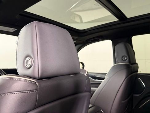 Used 2024 Cadillac Escalade Sport image 25