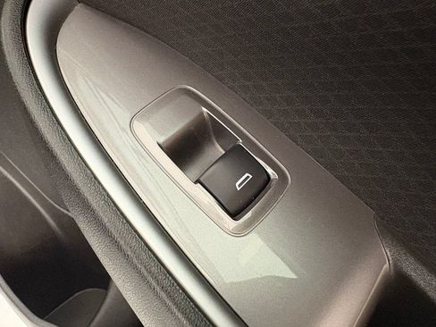 Used 2023 Chevrolet Malibu LT FWD image 13