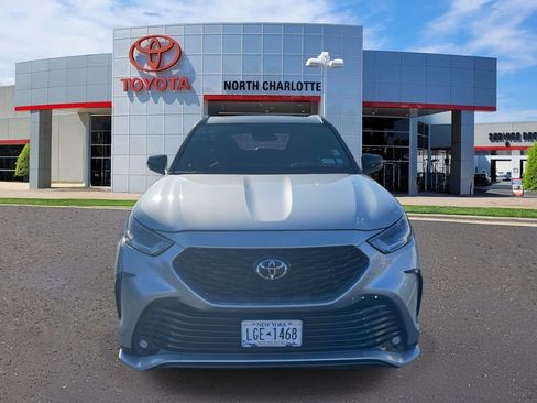Used 2024 Toyota Highlander XSE image 5