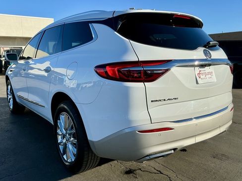Used 2020 Buick Enclave Essence image 13