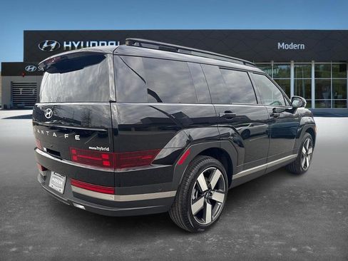 Used 2025 Hyundai Santa Fe Limited image 5