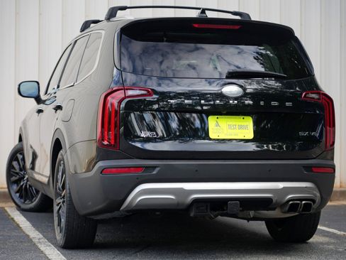 Used 2020 Kia Telluride SX w/ Towing Package FWD image 5