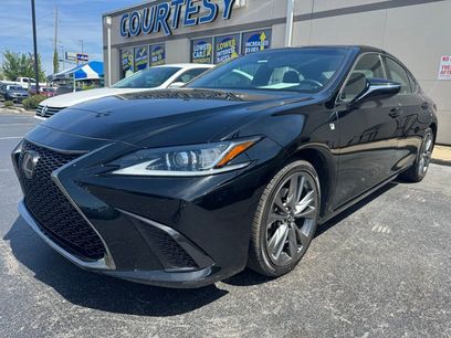 Used 2019 Lexus ES 350 F Sport w/ Accessory Package 2