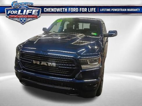 Used 2023 RAM 1500 Laramie AWD/4WD image 1