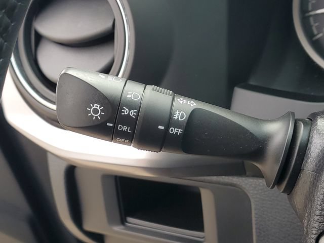 Used 2016 Toyota Tacoma SR5 w/ Towing Package RWD image 15