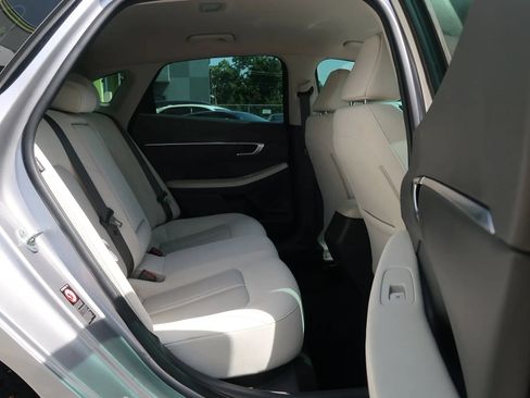 Used 2021 Hyundai Sonata SEL FWD image 21