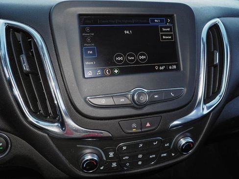 Certified 2024 Chevrolet Equinox LT FWD image 10