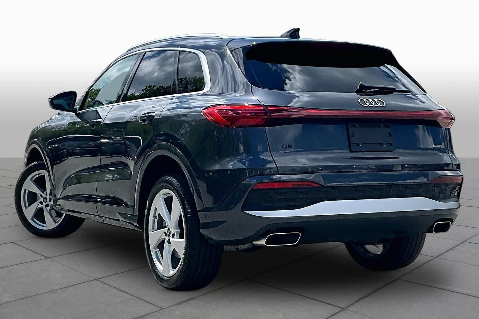 Used 2025 Audi Q5 Premium Plus w/ Premium Plus AWD/4WD image 12