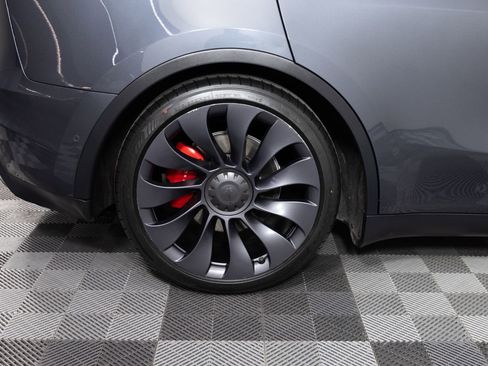 Used 2022 Tesla Model Y Performance AWD/4WD image 38